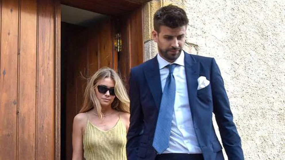 Clara Chía fue tendencia por su «horroroso» vestido de 1000 euros en la boda del hermano de Piqué