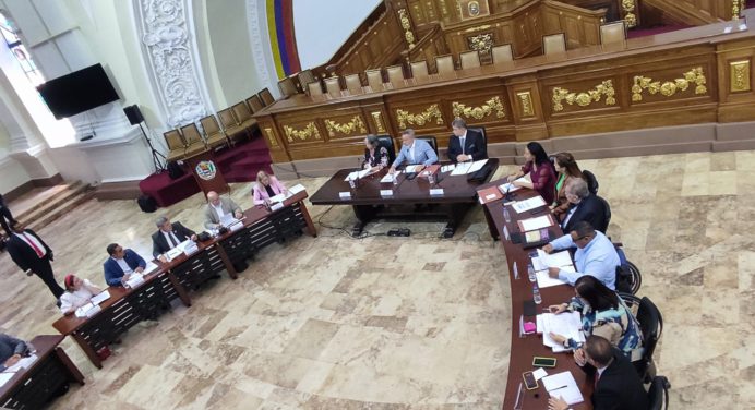 Comité de Postulaciones Electorales se declara en sesión permanente para escoger nuevo CNE