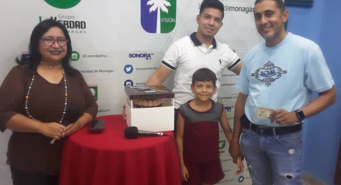 «Consintiendo a papá» obsequió a los reyes de la casa por Sonora 99.3 FM y Monagas Visión