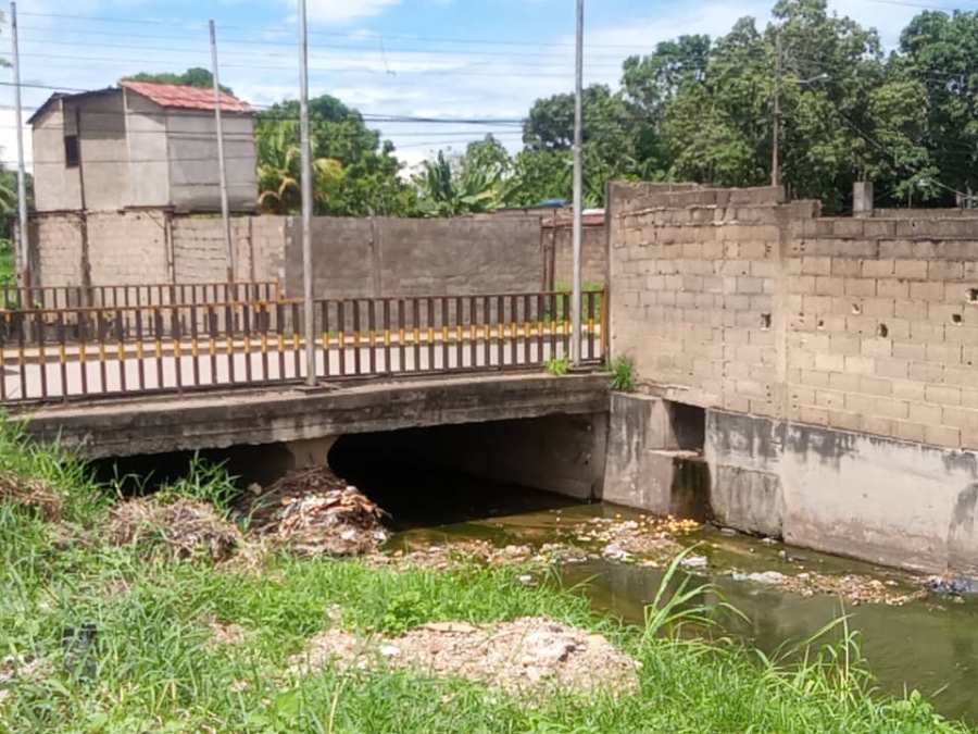 Un tapón de basura se formó en el caño