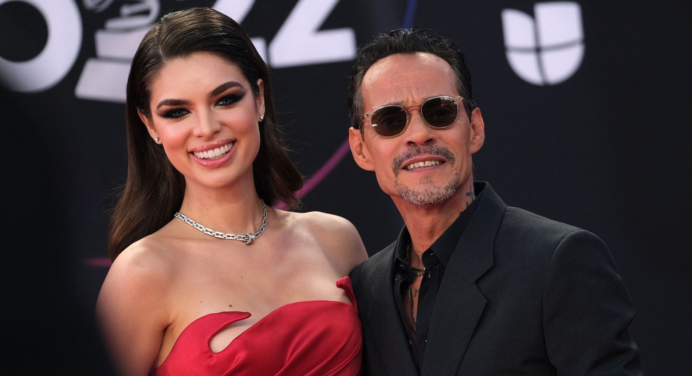 ¿Niña o niño? Marc Anthony y Nadia Ferreira publican primera foto de su bebé