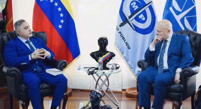 Fiscal de la CPI ya se encuentra en Venezuela y se reunió con Tarek William Saab