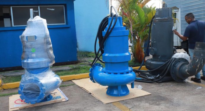 Gobierno instala dos bombas de 100hp para aumentar entrada de agua a planta del Guarapiche