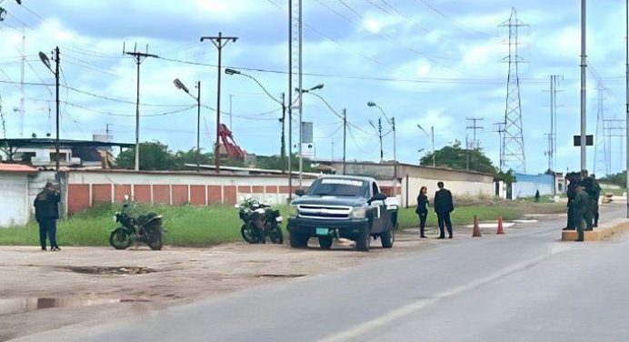 Hallan cadáver de una mujer tirado en la carretera, cerca de El Parador en Maturín