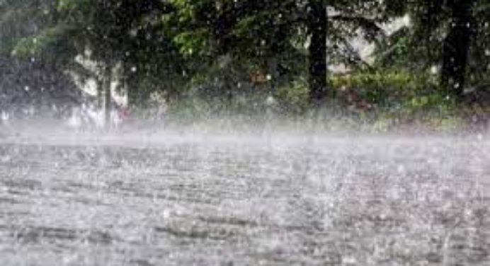 Llega una nueva onda tropical esta noche con fuertes lluvias afectando estos estados