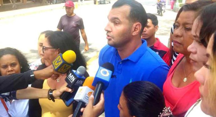 Machado y comunidades denuncian constantes apagones en la entidad