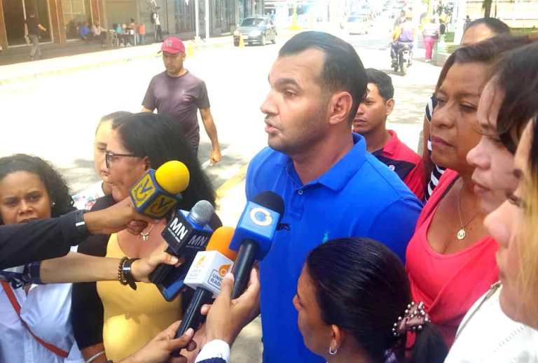 Machado y comunidades denuncian constantes apagones en la entidad