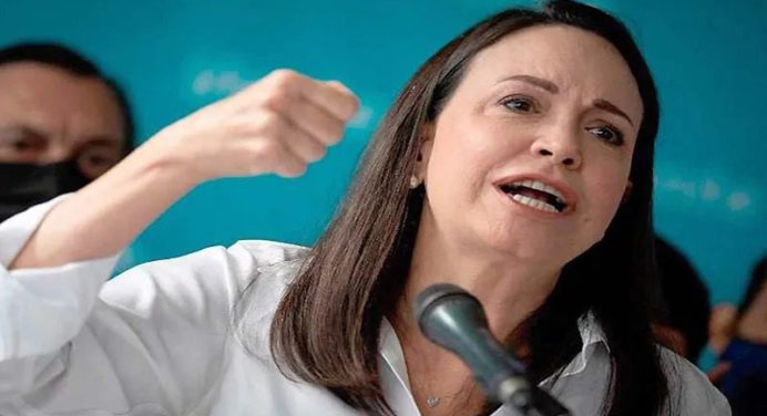 María Corina Machado desestima su inhabilitación calificándola de inútil