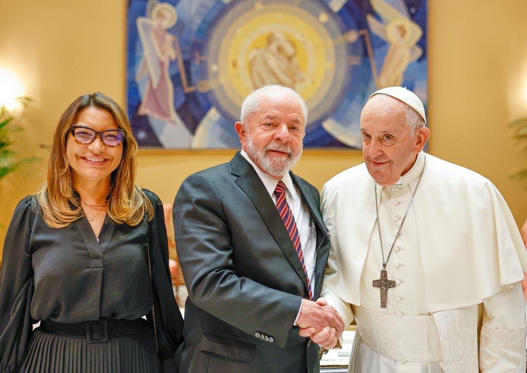 Papa Francisco y Lula da Silva reunidos en el Vaticano