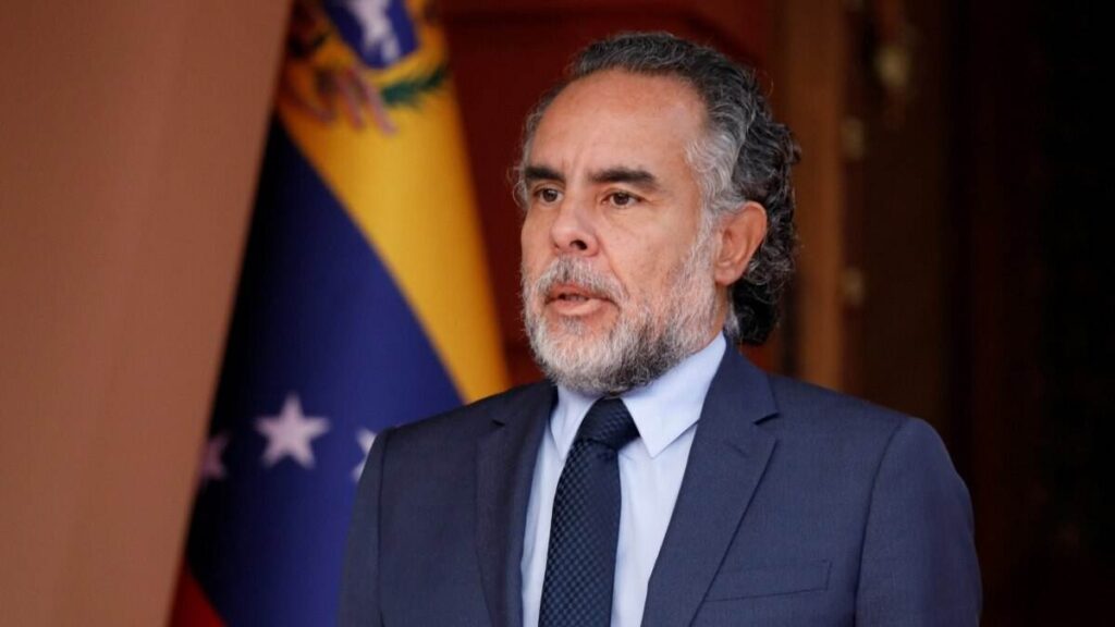 presidente gustavo petro anuncia destitucion del embajador de colombia en venezuela laverdaddemonagas.com petro2.14