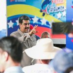 El presidente Nicolás Maduro llama a combatir el consumismo