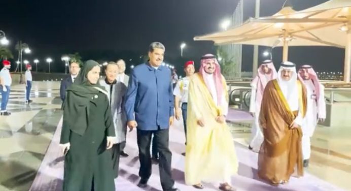 Presidente Maduro sigue gira internacional y llegó a Arabia Saudita