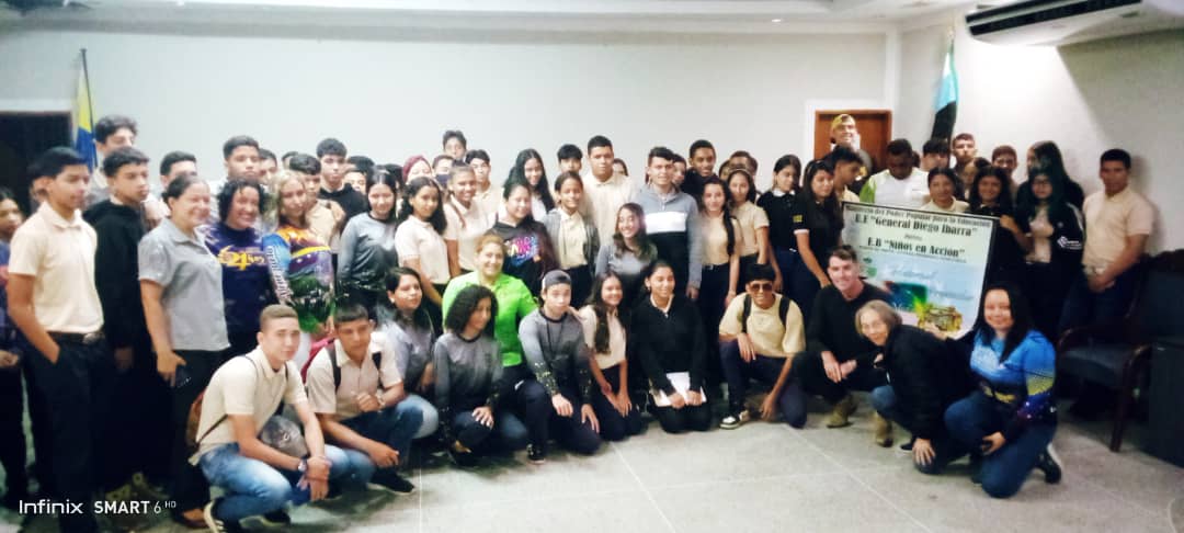 Docentes de la UDO presentaron las oportunidades de estudios a estudiantes de bachillerato