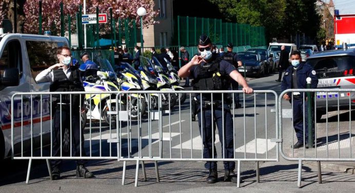 ¡Terrible! Hombre hiere a 4 niños en un ataque con cuchillo en Francia