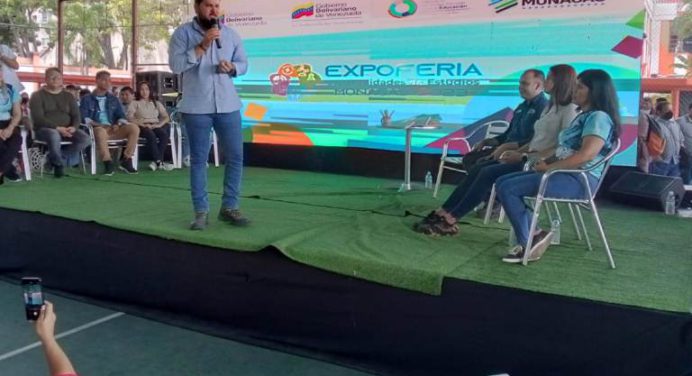 Viceministro de Educación inaugura expoferia oportunidades de estudio