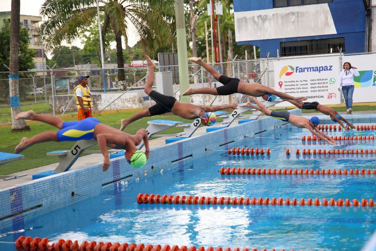 106 atletas participaron en el ii campeonato estadal de natacion asocuamo laverdaddemonagas.com natacion3