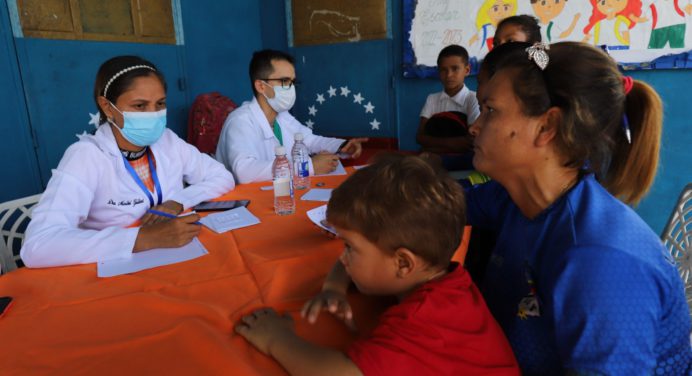 500 niños de Los Arenales y El Respiro recibieron atención médica de la Alcaldía de Maturín