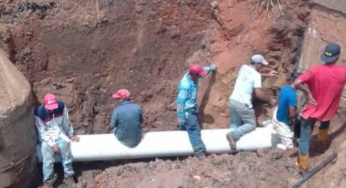 Alcaldía intensifica limpieza de drenajes en Punta de Mata y El Tejero