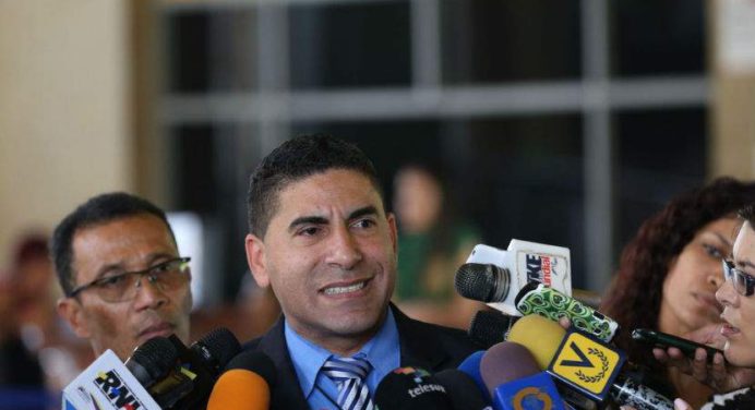 Candidato Luis Ratti presentó recurso ante el TSJ para suspender la realización de la primaria