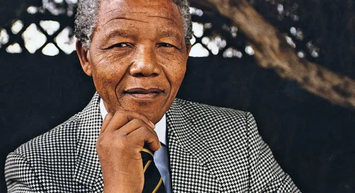 Efemérides. Día Internacional de Nelson Mandela: Un paladín de la paz y la libertad