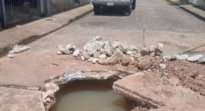 En la calle Caicara de Fundemos piden intervención de Aguas de Monagas