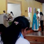 La iglesia se moja mas adentro que afuera