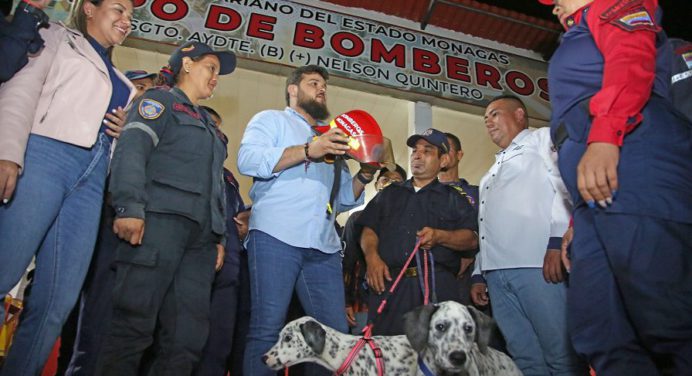 Ernesto Luna destaca renovación del Cuerpo de Bomberos y activación de tres módulos policiales