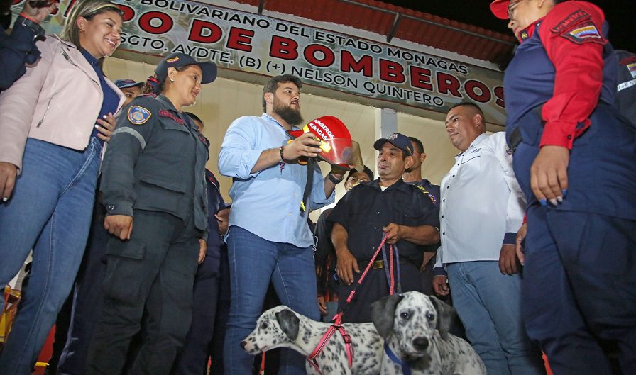 Gobernador Ernesto Luna ejecuta un plan de rehabilitación y embellecimiento del Cuerpo de Bomberos del estado Monagas