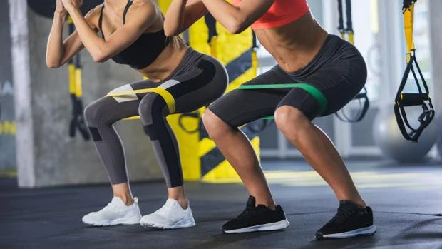 estos son los 9 ejercicios mas rapidos y efectivos para aumentar los gluteos laverdaddemonagas.com que significan los colores de las ligas para hacer ejercicio