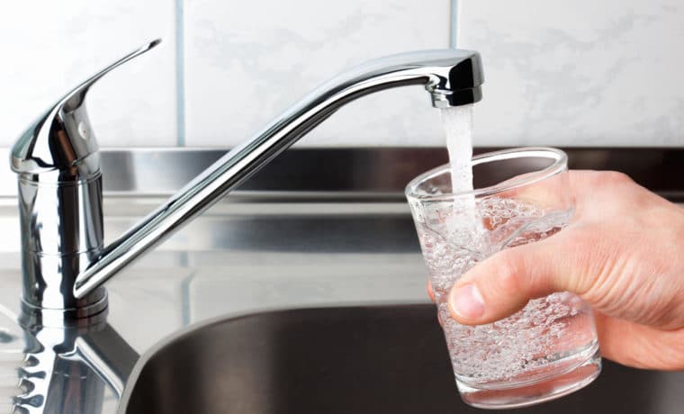 Según el Servicio Geológico de EEUU, los compuestos sintéticos contaminan el agua en grandes ciudades y pequeños pueblos