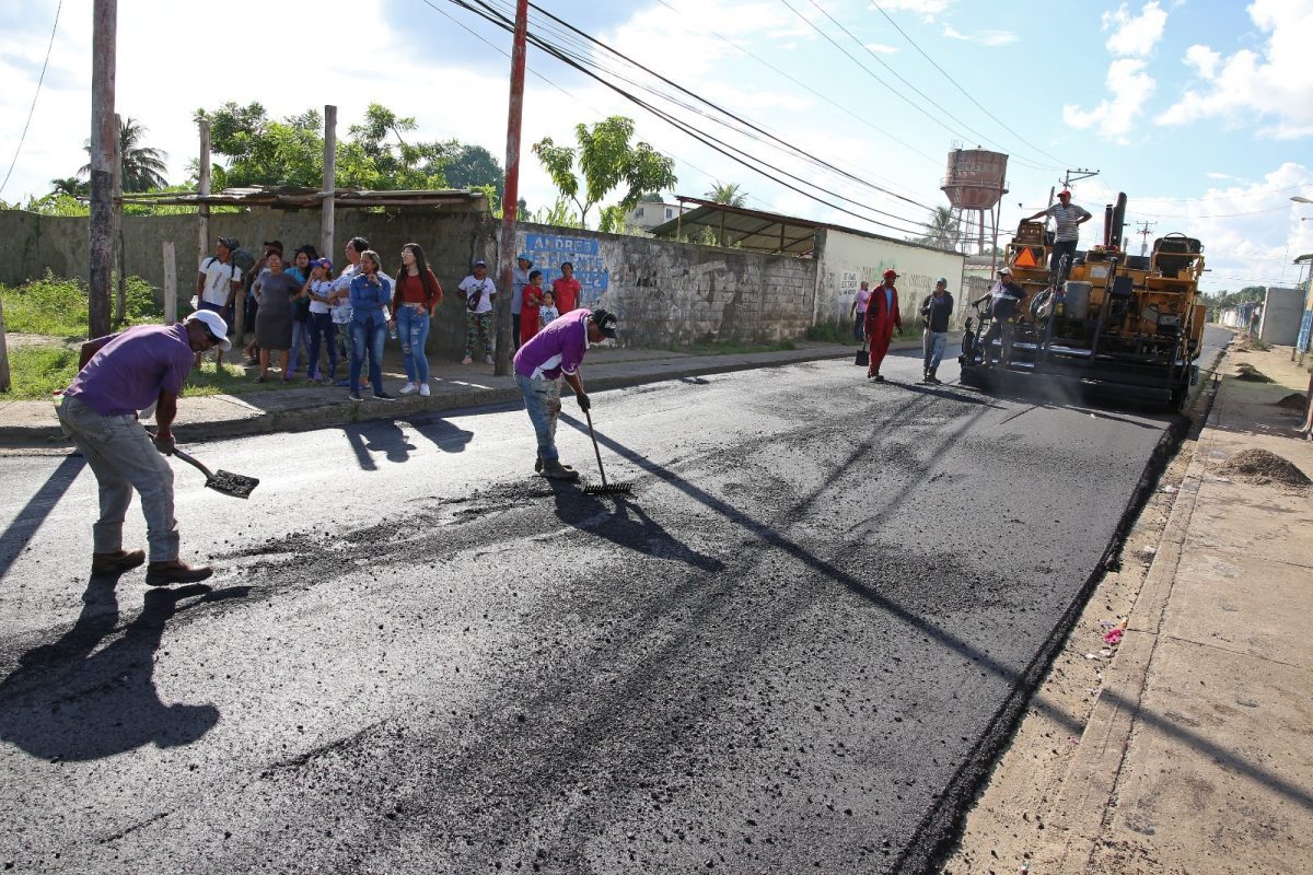 gobierno asfaltara 10 4 kilometros de vialidad en las cocuizas laverdaddemonagas.com asfaltado2323