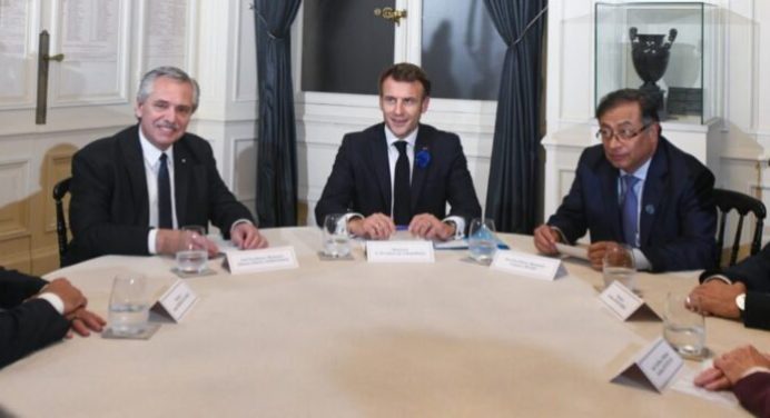 Gobierno y oposición se reúnen por el diálogo con presidentes de cuatro países en Bruselas