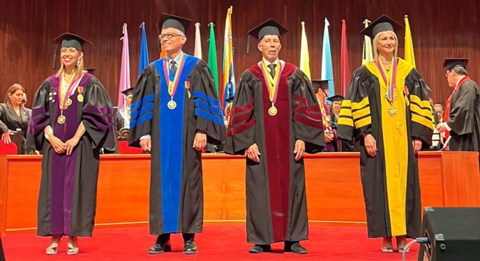 Juramentan a nuevas autoridades de la Universidad Central de Venezuela
