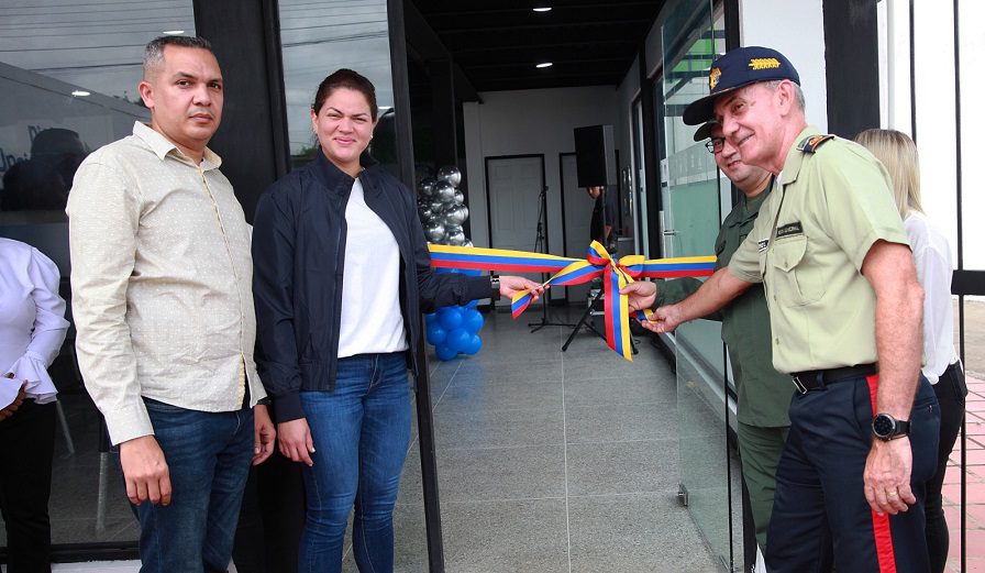 La alcaldesa Ana Fuentes inaugura el comedor de Polimaturín, que beneficiará a más de 350 personas que laboran en la institución