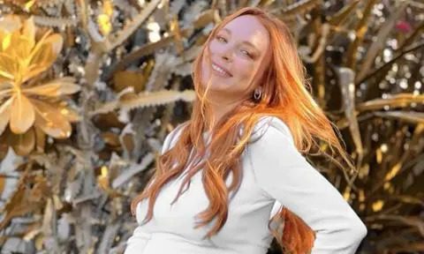 Lindsay Lohan se convierte en madre por primera vez