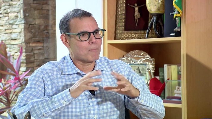 Luis Vicente León crítica a quienes rechazan diálogo