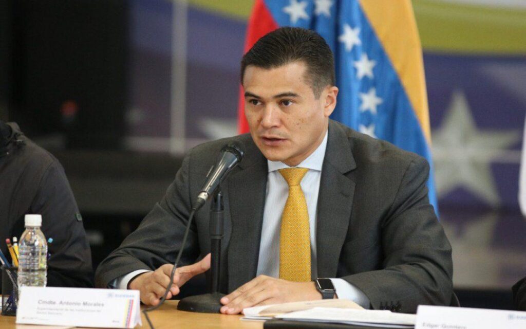 Antonio Morales, Ministro de Comercio
