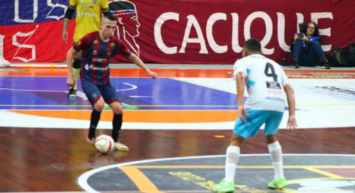 Monagas Futsal Club no pudo con Centauros y cayó en el primero de la gran final