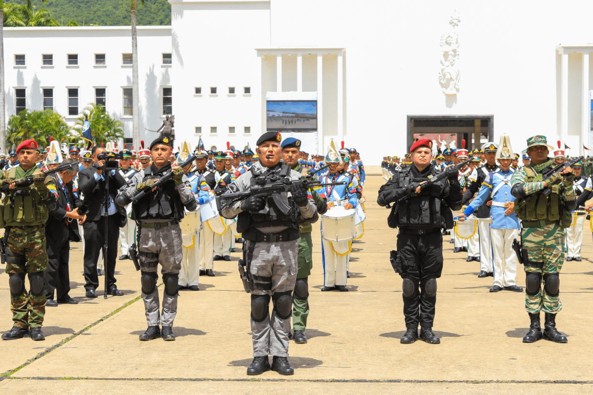 presidente maduro lidero desfile militar con motivo del dia de la declaracion de la independencia laverdaddemonagas.com image 2