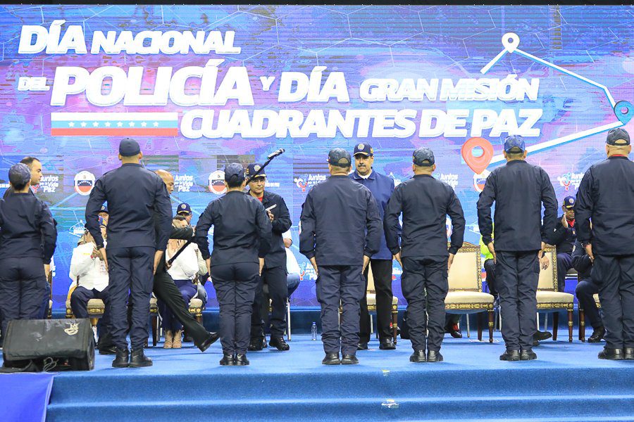 presidente nicolas maduro activo plan nacional de vivienda y bono para los policias laverdaddemonagas.com presidente nicolas maduro ascensos policiales