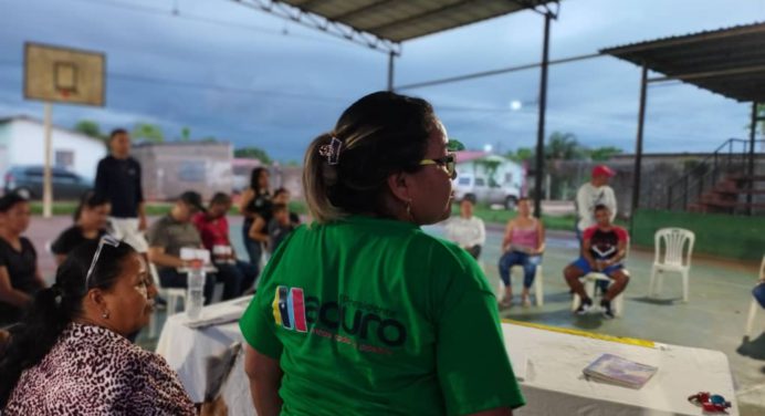 Psuv Santa Bárbara de Tapirín activo en las comunidades