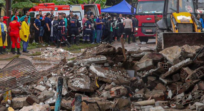 Sube a 11 la cifra de muertos por desplome de edificio en Brasil