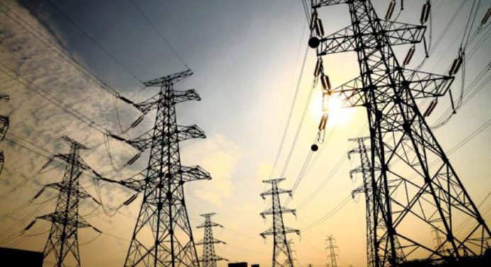Venezuela evalúa proyectos para garantizar el servicio eléctrico a la población