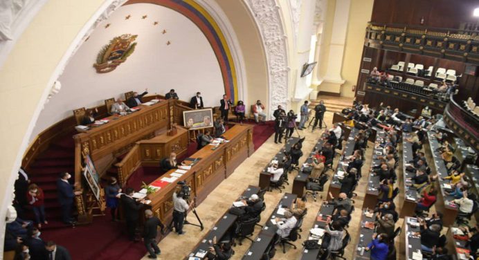 Asamblea Nacional en sesión permanente para nombramiento del nuevo CNE