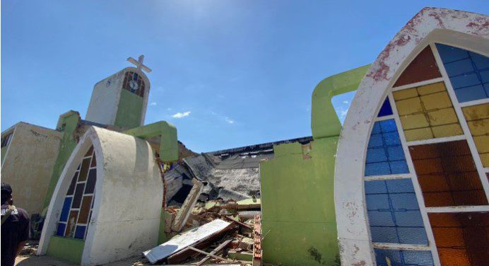 Cae techo de la Iglesia Virgen del Rosario de Aranzazú en Santa Rita estado Zulia