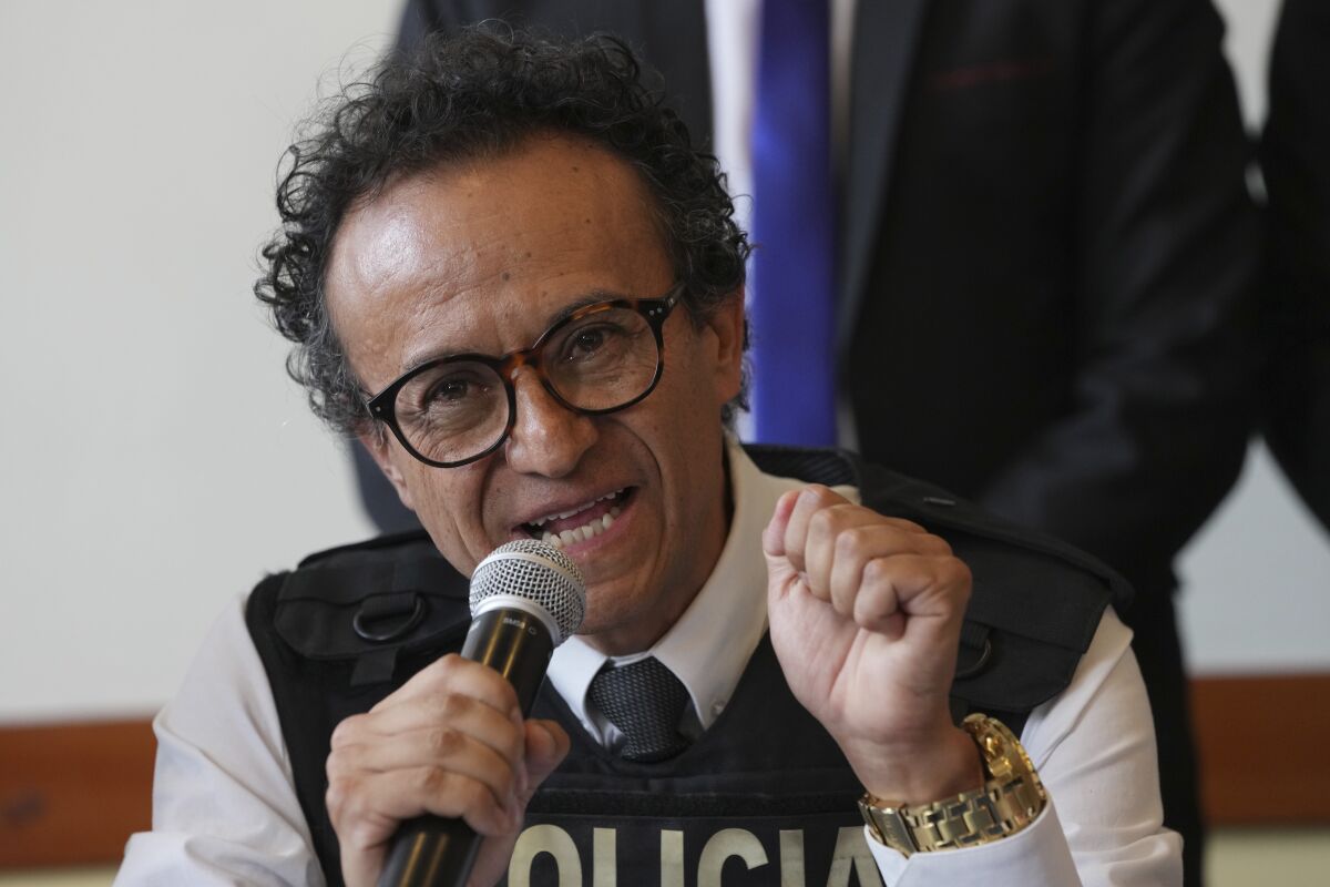Elecciones en Ecuador: Candidato sustituto de Villavicencio denuncia amenaza de muerte en redes