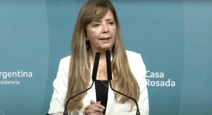 Gobierno de Argentina pide «perdón» a votantes tras triunfo de «ultraderecha» en primarias