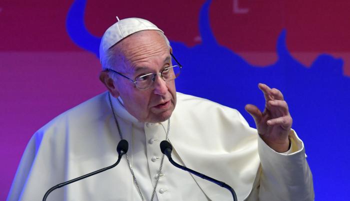 el papa francisco denuncia que casi 2 000 personas han muerto este ano en el mediterraneo laverdaddemonagas.com 5e0bead2c083a