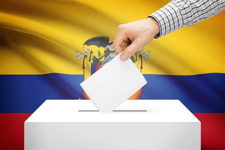 Elecciones en Ecuador inician en un clima de miedo tras el asesinato de Villavicencio