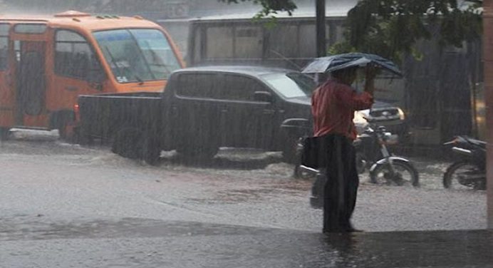 Lluvias y cielos nublados en varios estados venezolanos del país después del mediodía